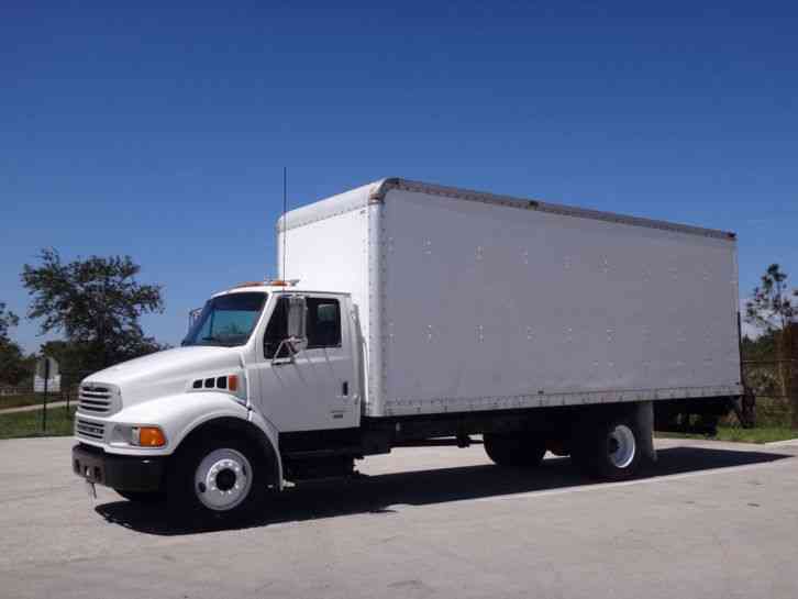 Sterling Acterra 24ft Box Truck (2006)