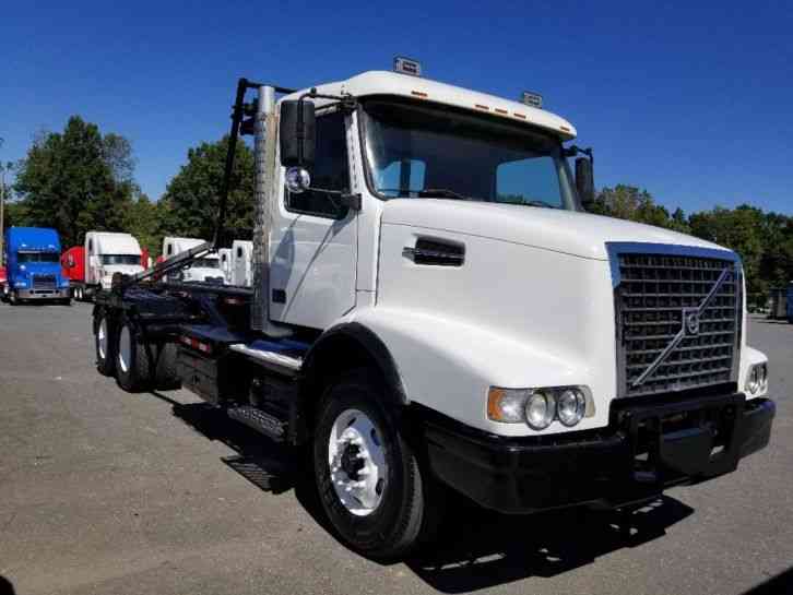 Volvo VHD64BT200 -- (2006)