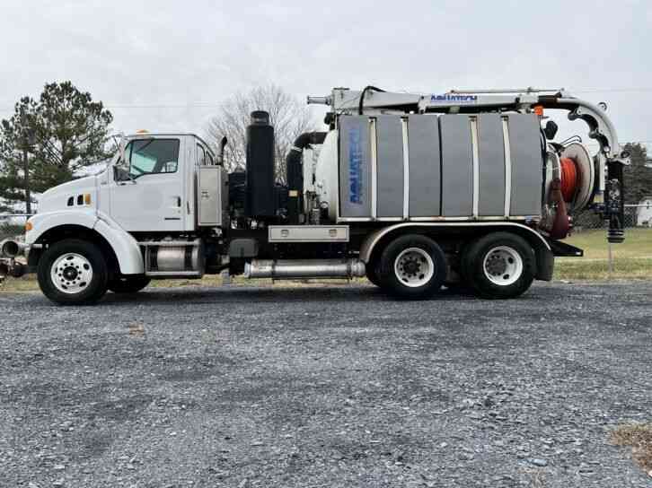 Aquatech B-10 Vacuum Jetter Sewer Hydro Combination Truck (2007)