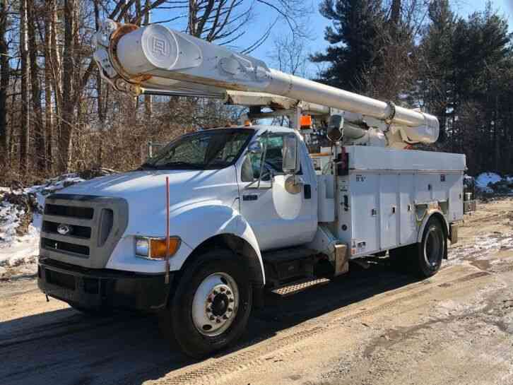 Ford F750 55' Altec Material Handler Bucket Truck (2007)