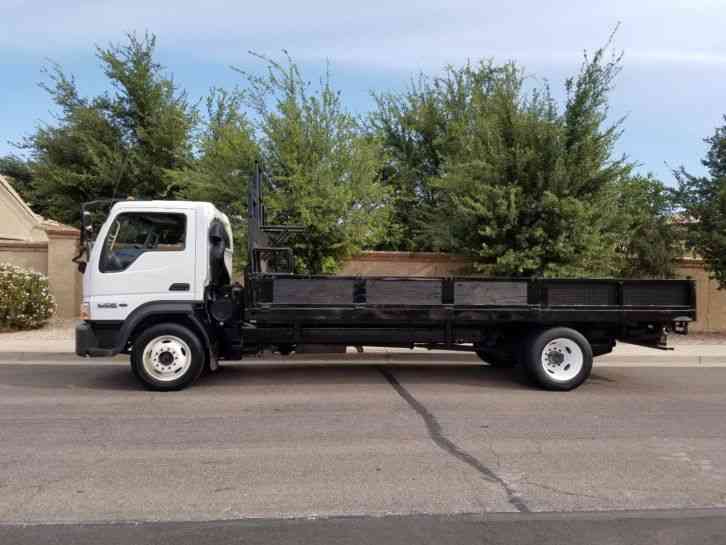Ford LCF Flatbed (2007)