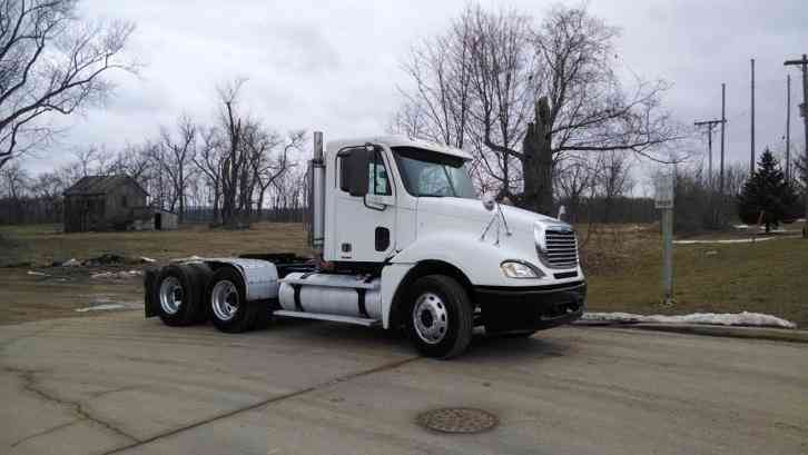 FREIGHTLINER COLUMBIA (2007)