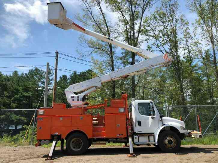 Freightliner m2 106 Altec 55' Material Handler Bucket Boom Truck (2007)