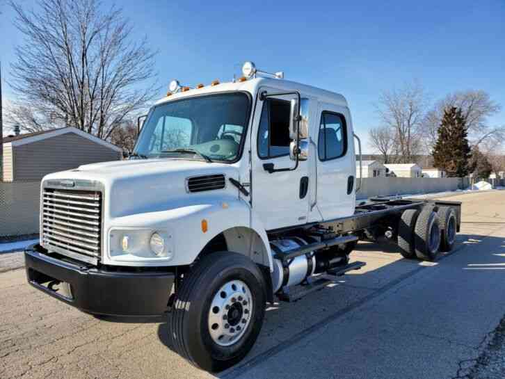 Freightliner Crew Cab Sport Chassis M2 106 PTO Engine Brake (2007)