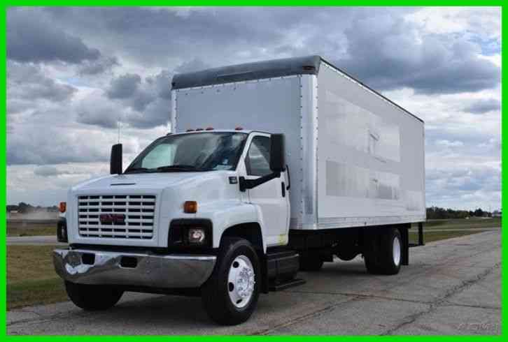 GMC C7500 24' BOX TRUCK (2007)