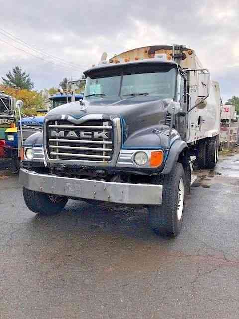 MACK granite cv713 (2007)