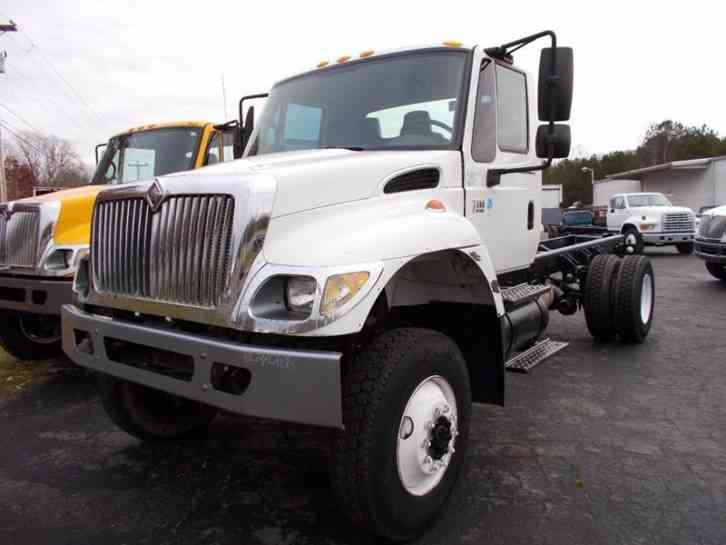 INTERNATIONAL 7300 -- (2007)