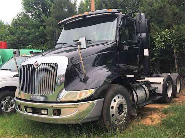 International 8600 -- (2007)