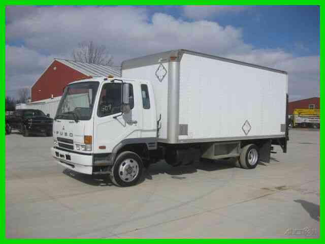 MITSUBISHI FUSO FK200 6 CYL TURBO DIESEL AUTO WITH 17 FOOT VAN BODY WITH RAIL LIFT GATE (2007)