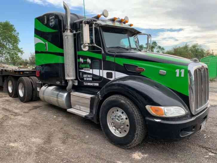 peterbilt with Landoll trailer (2007)