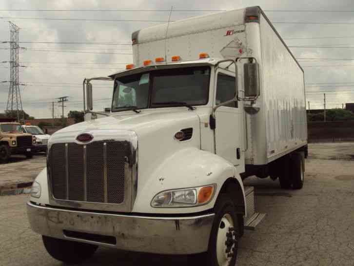 Peterbilt 335 (2007)