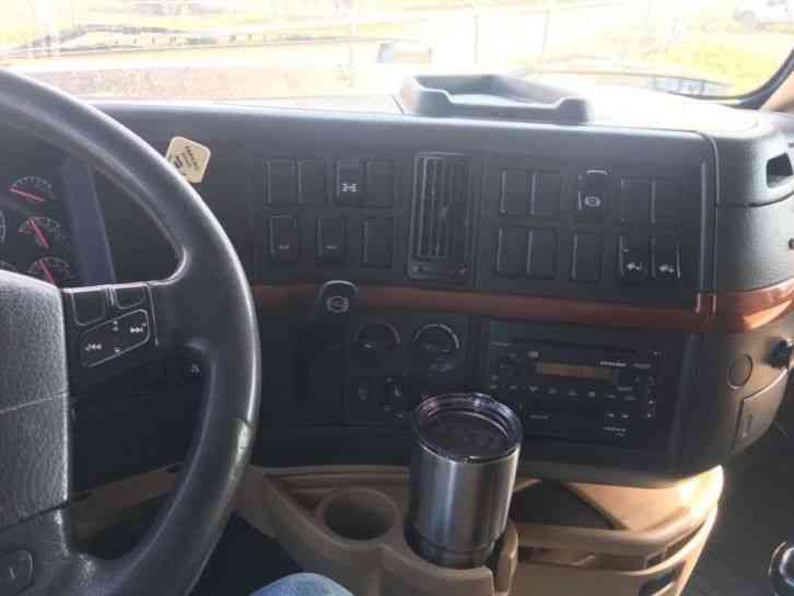 Volvo 880 (2007) : Heavy Duty Trucks