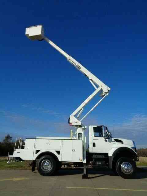 International 7300 WorkStar (2008)