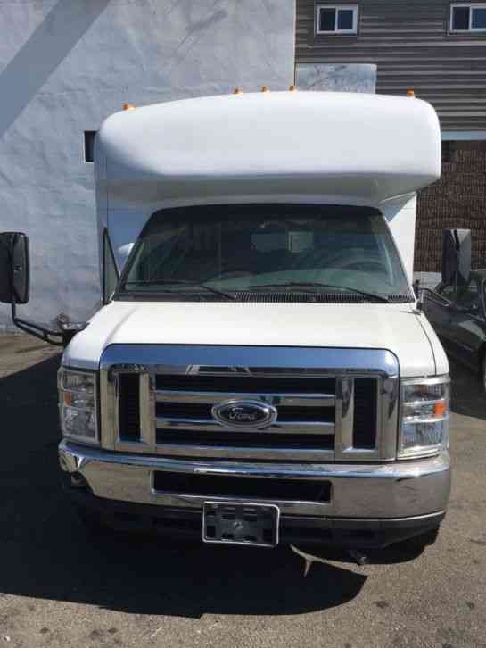 Ford E450 (2008)