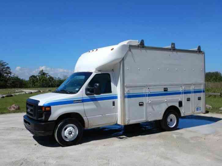 Ford E350 KUV KUV Service Utility Box Truck (2008)