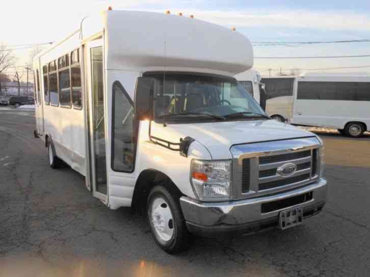 Ford E450 (2008)