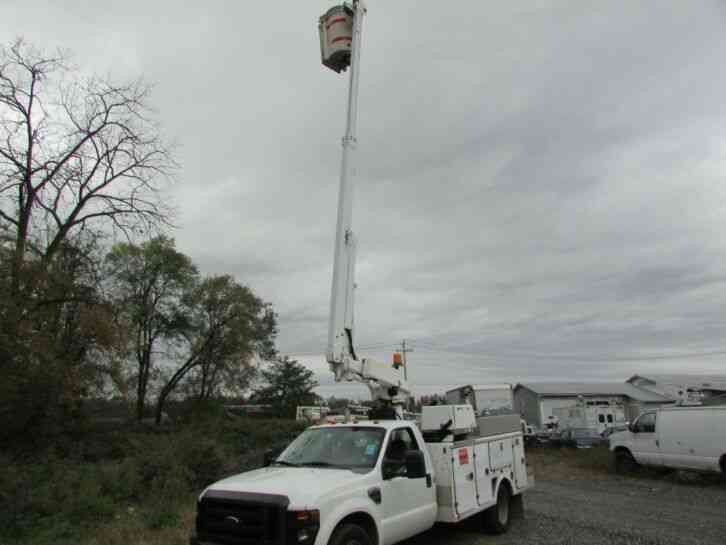 Ford F-350 Super Duty 52K Miles Altec Boom Bucket Truck (2008)