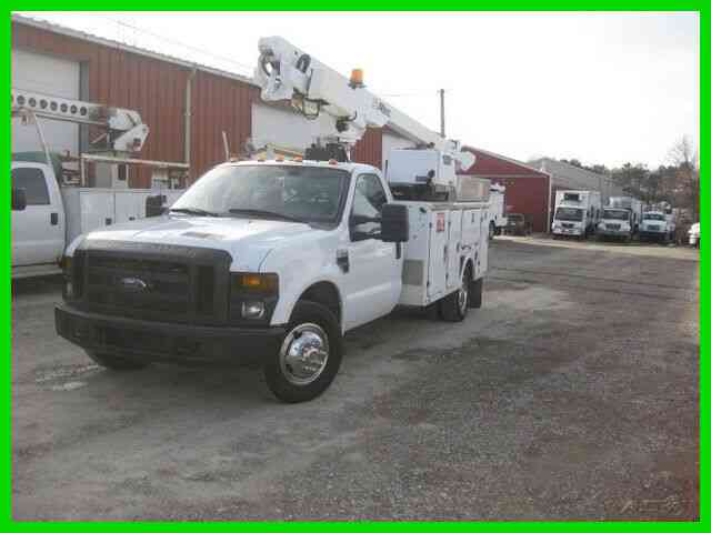 FORD F350 5. 4L V8 AUTO WITH ALTEC AT200A 34' REACH BUCKET/BOOM WITH ONAN 5500 WATT GENERATOR (2008)