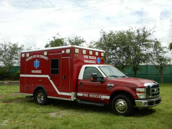 Ford F350 Super Duty Ambulance (2008)