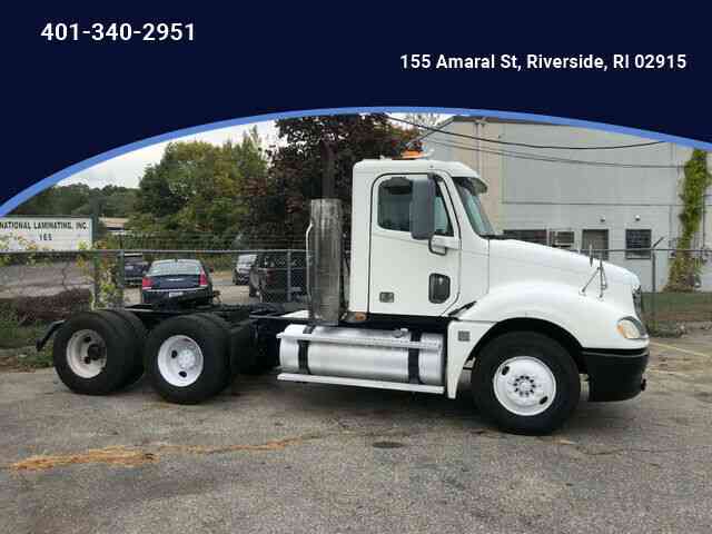 FREIGHTLINER Columbia 120  CL120ST (2008)