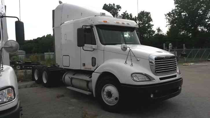 Freightliner Columbia (CL12064S) (2008)