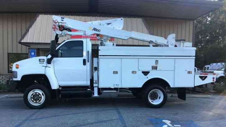 GMC C5500 4x4 Duramax 6. 6L Diesel Altec Bucket Truck (2008)