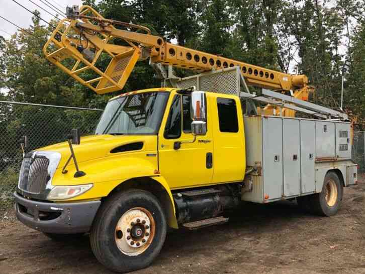 International 4300 Cable Placing Bucket Boom Truck Telsta T40 (2008)