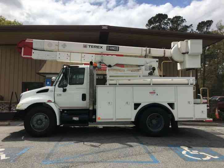 International 4300 DT466 Terex Bucket Truck (2008)