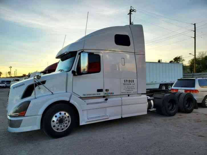 Volvo VNL670 (2008)