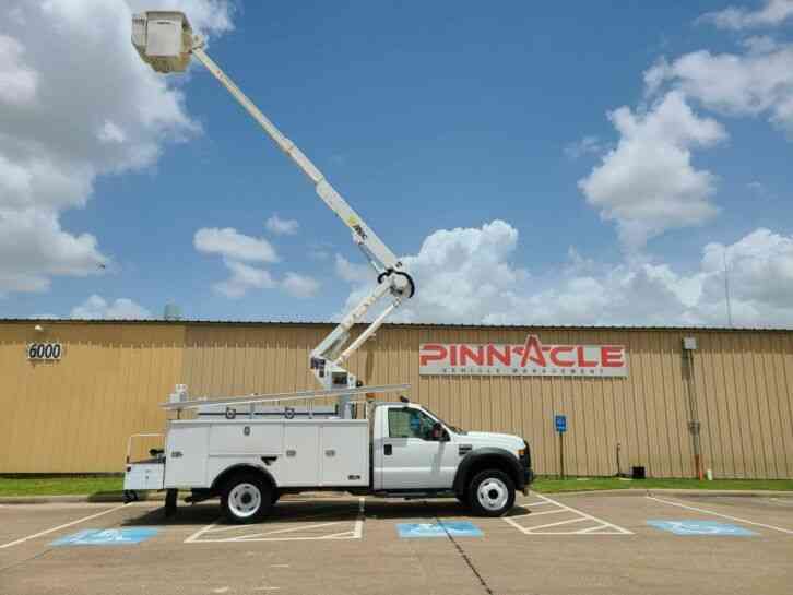 Ford F-550 ALTEC AT37G DIESEL BUCKET TRUCK (2009)