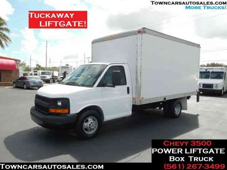 Chevrolet Express 3500 Box Truck Tuckaway Liftgate (2009)