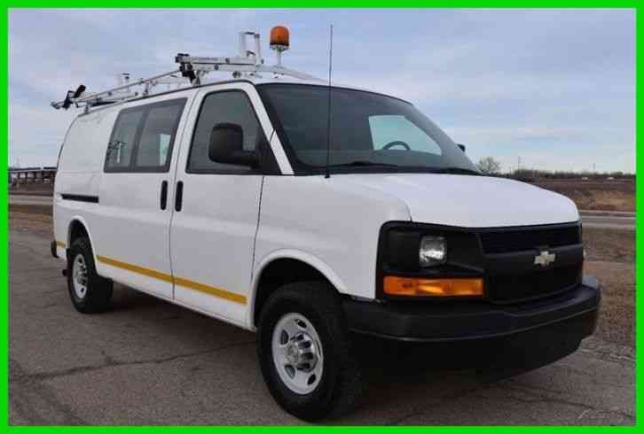 Chevrolet Express 3500 Cargo Van (2009)