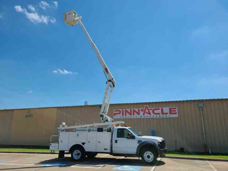 Ford Super Duty F-550 ALTEC BUCKET TRUCK (2009)