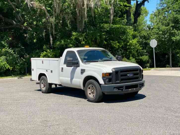 Ford F250 UTILITY TRUCK (2009)