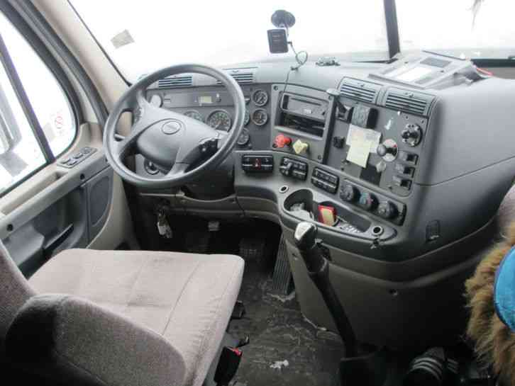 Freightliner Coronado raised Roof