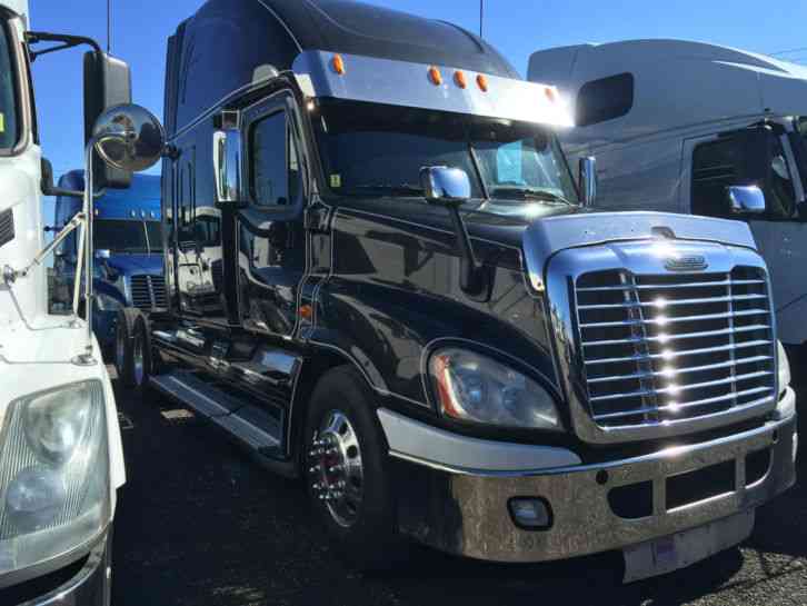 Freightliner CASCADIA (2012)