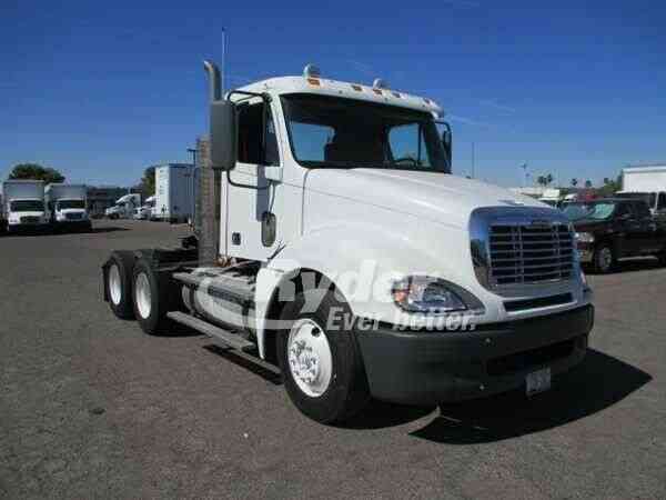 FREIGHTLINER COLUMBIA 120 -- (2009)