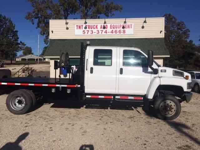 GMC C5500 CREW CAB 4X4 (2009)