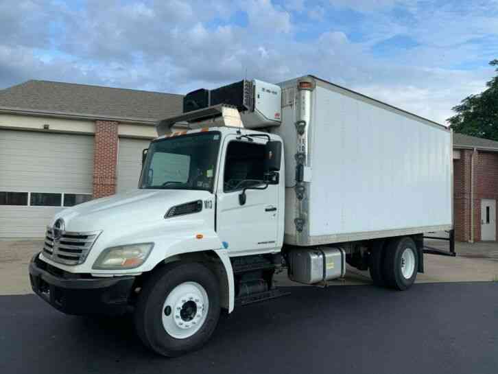 Hino 20FT REEFER BOX PANEL DELIVERY TRUCK THERMO-KIN (2009)