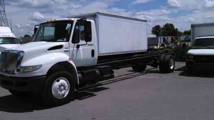 International 4400 (2009)