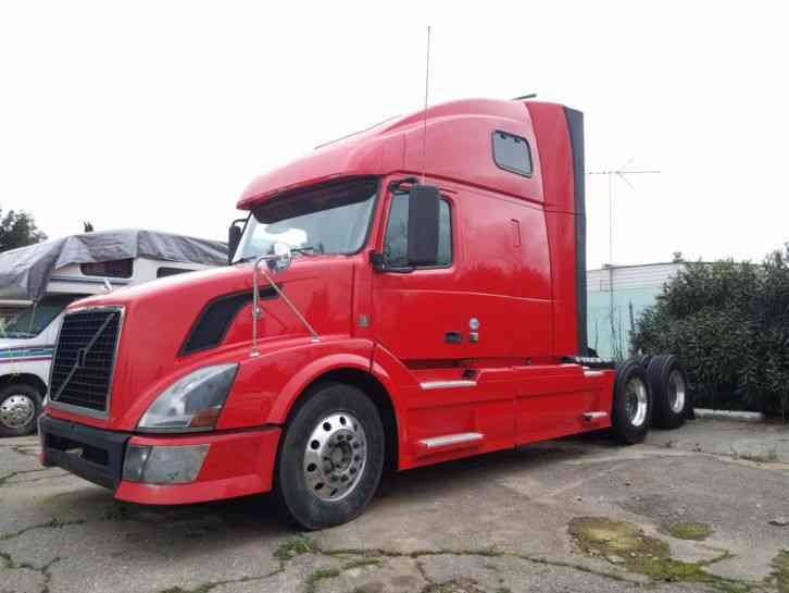 Volvo VNL 690 (2009)