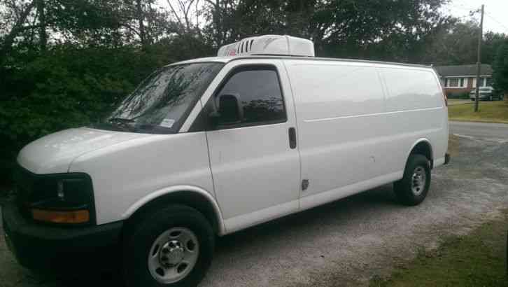 Chevrolet EXPRESS VAN 3500 (2010)