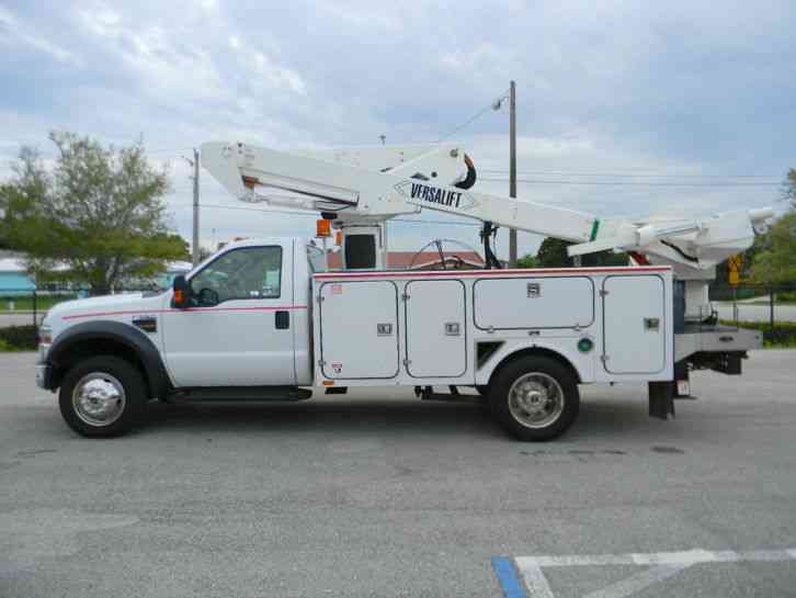 Ford F550 Super Duty (2010) : Bucket / Boom Trucks