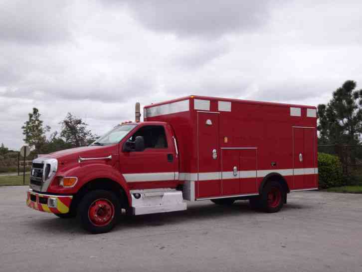 Ford F650 Super Duty Ambulance (2010)