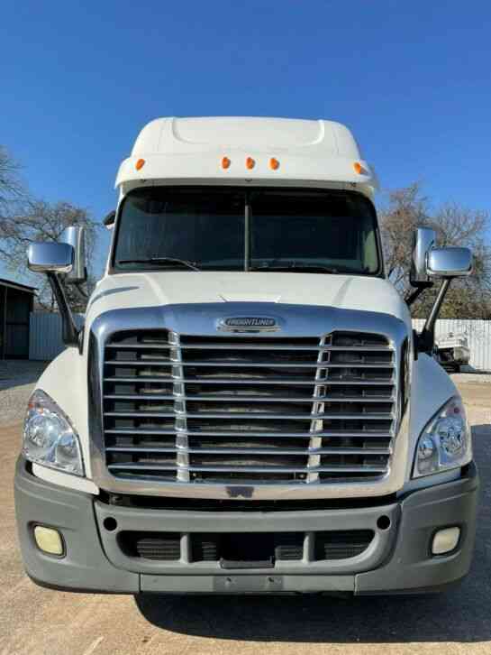 Freightliner CASCADIA (2010)