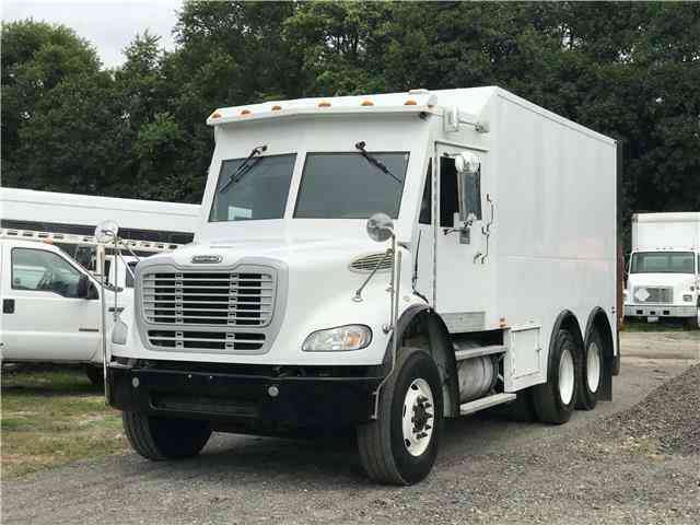 Freightliner M2 112 ARMORED TRUCK (2010)