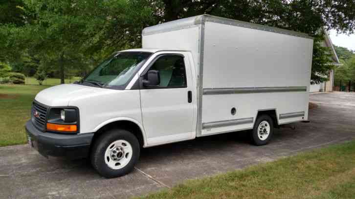 GMC Savana 3500 (2010)