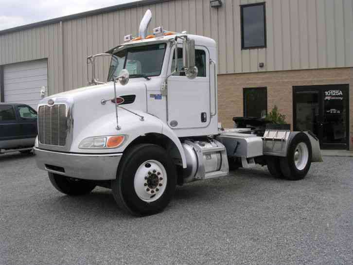 Peterbilt 335 (2010)