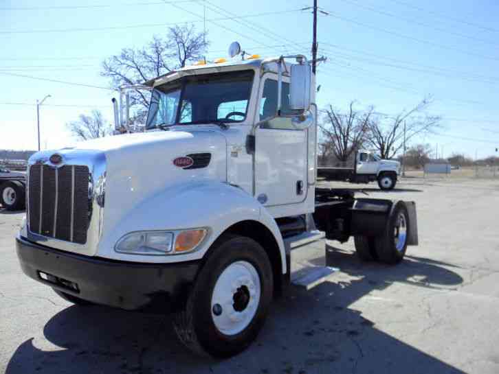 Peterbilt 337 (2010)