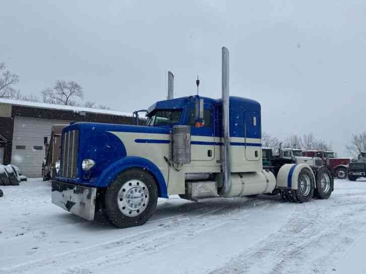 Peterbilt 389 (2010)